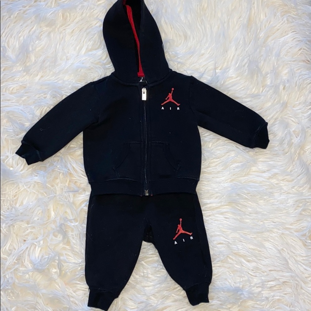 Jordan infant 3-6 months 2 piece sweatsuit